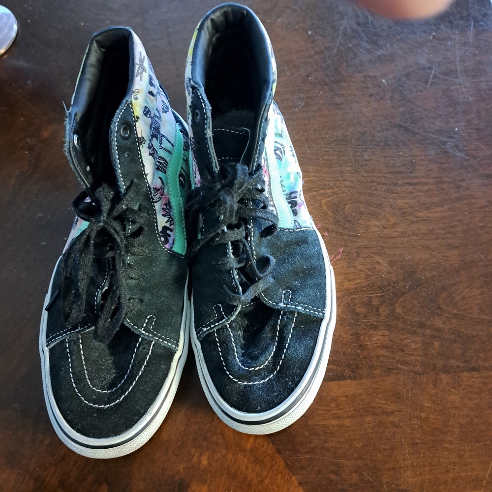 Vans - Picture 2 of 5